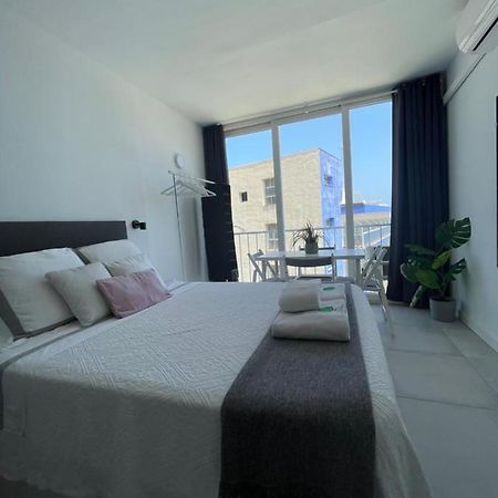 Apartamento Con Vistas Al Mar A Metros De La Playa Carihuela Soleil Apartment Торемолинос Екстериор снимка