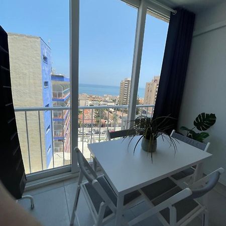 Apartamento Con Vistas Al Mar A Metros De La Playa Carihuela Soleil Apartment Торемолинос Екстериор снимка