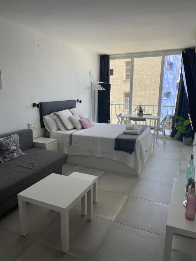 Apartamento Con Vistas Al Mar A Metros De La Playa Carihuela Soleil Apartment Торемолинос Екстериор снимка