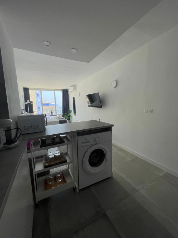 Apartamento Con Vistas Al Mar A Metros De La Playa Carihuela Soleil Apartment Торемолинос Екстериор снимка